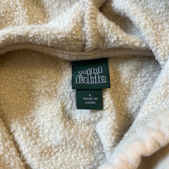 Wild Fable: Cropped Quilted Hoodie - Picture 2 of 5